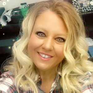 Meet your Posher, Chrissy